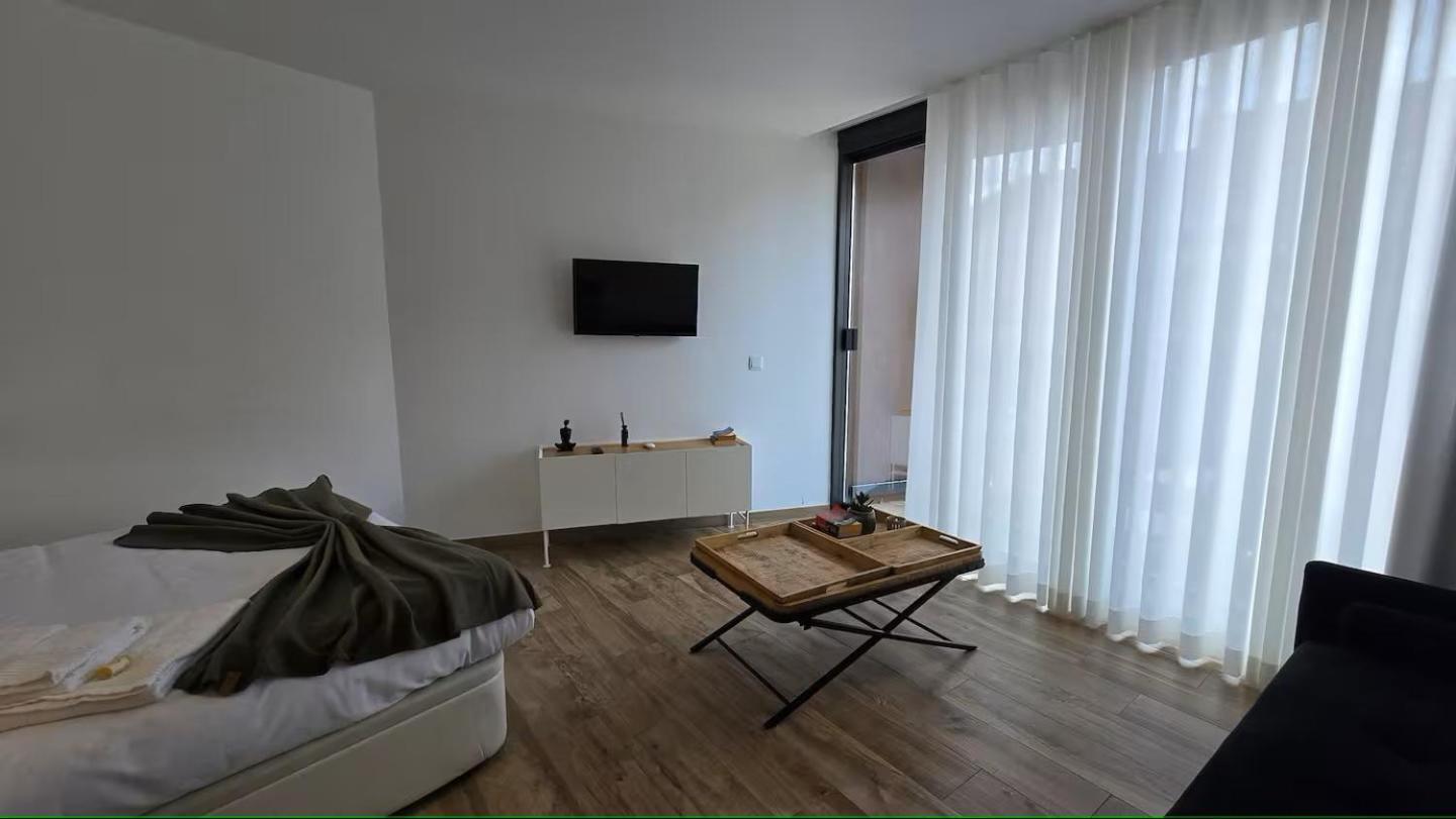 Iconik Design Apartments Авейру Екстер'єр фото